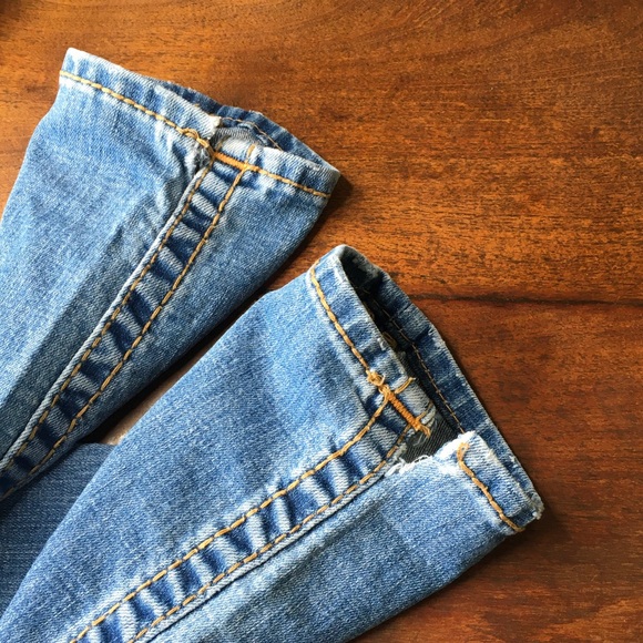 True Religion Light Blue Straight Leg Jeans - Picture 4 of 5